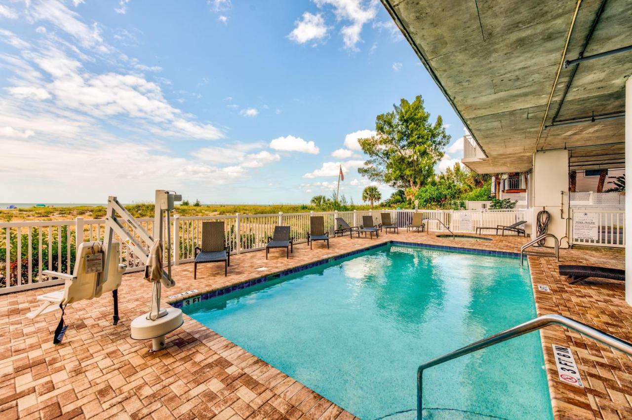 Villa Oceana 305 East St. Pete Beach Exterior foto